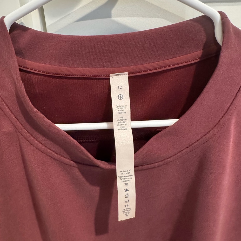 lululemon athletica Crewneck - Picture 2 of 3